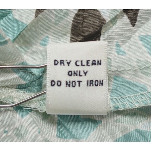 Banana Republic Silk Skirt Womens 4 Green Crinkle Geo-Print Fit & Flare Modest - Picture 12 of 14